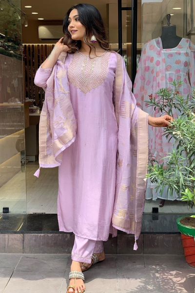 Lavender Straight Kurta with Pants & Dupatta