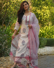 White and Magenta Printed Fancy Kurti With Bottom and Dupatta set